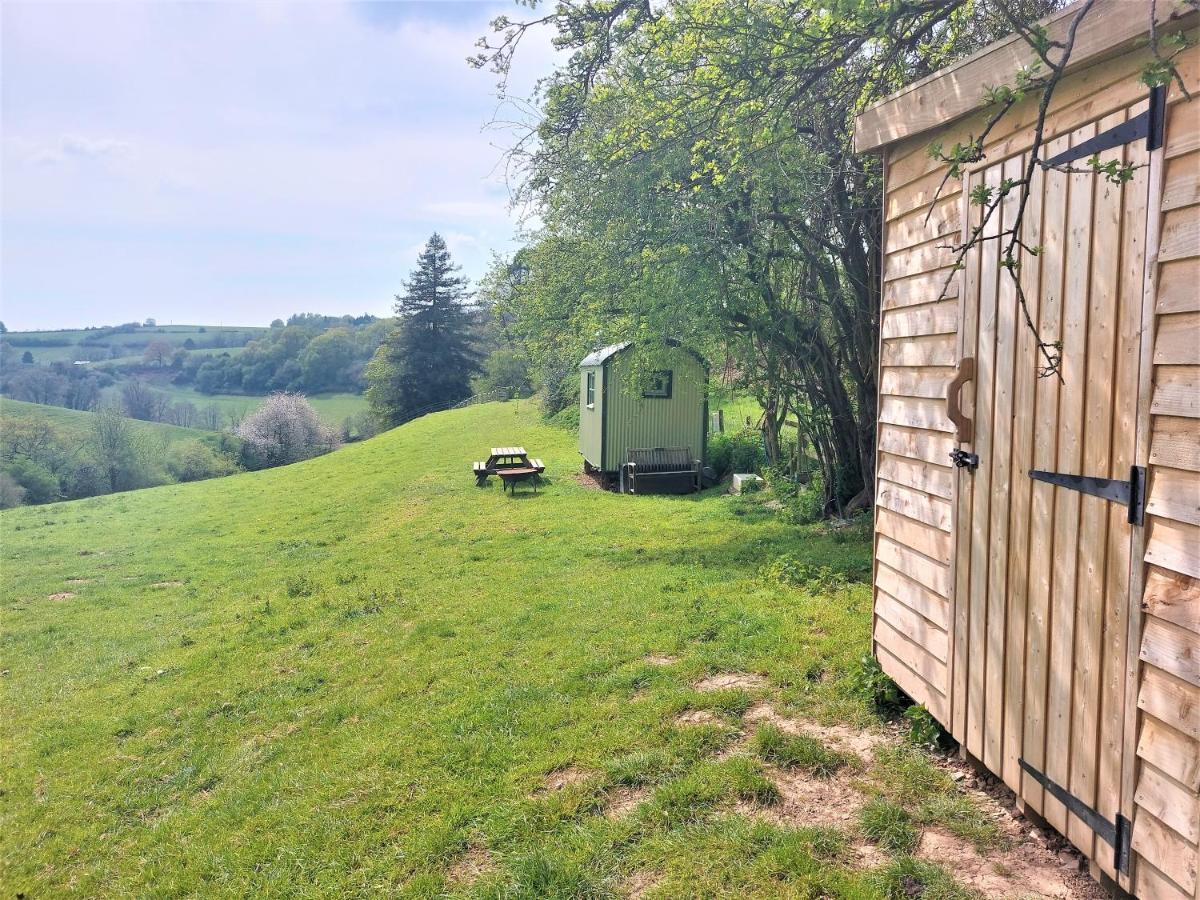 Usk Valley Shepherd's Hut Cwmbran