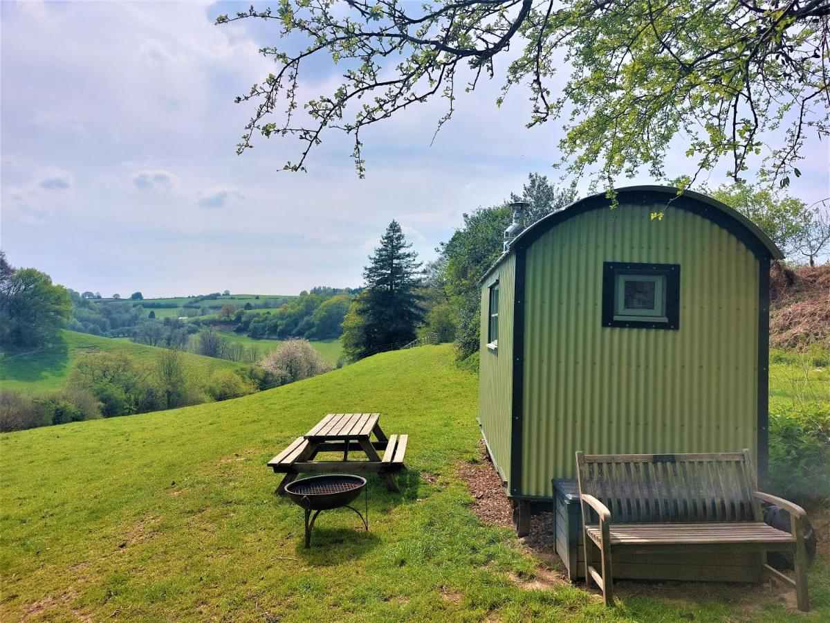 Luxury tent Usk Valley Shepherd's Hut
