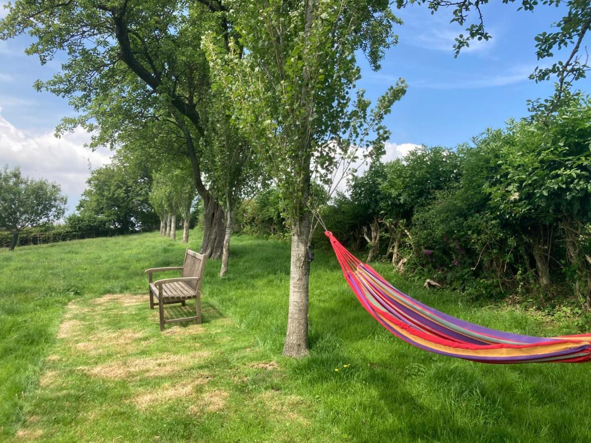 Usk Valley Shepherd's Hut Luxury tent